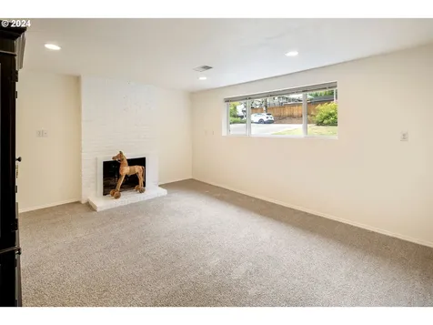 6262 Sw Pamela Street Portland OR 97219