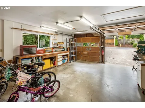 6262 Sw Pamela Street Portland OR 97219