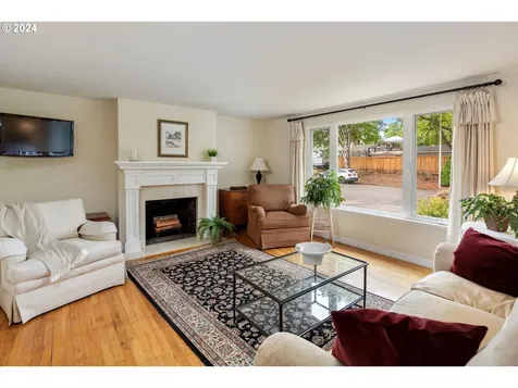 6262 Sw Pamela Street Portland OR 97219