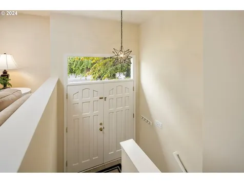 6262 Sw Pamela Street Portland OR 97219