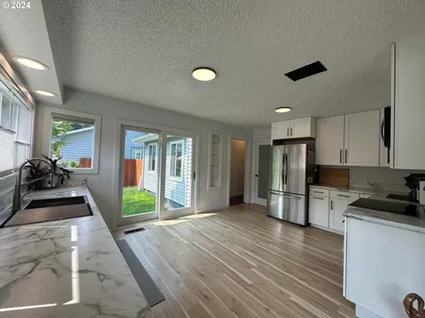237 N Humbolt Street Canyon City OR 97820