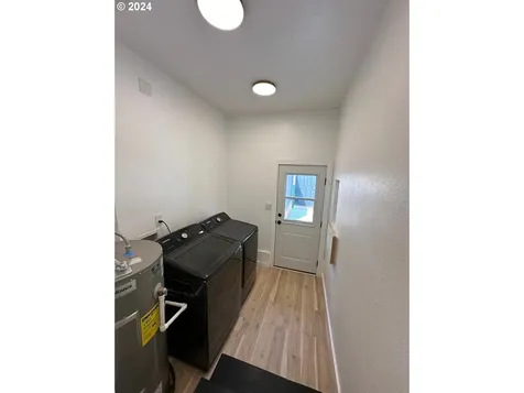 237 N Humbolt Street Canyon City OR 97820
