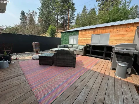 237 N Humbolt Street Canyon City OR 97820