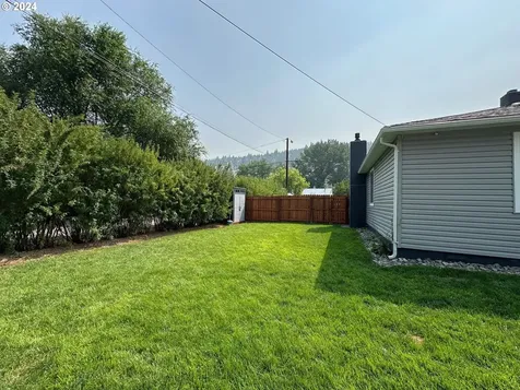 237 N Humbolt Street Canyon City OR 97820