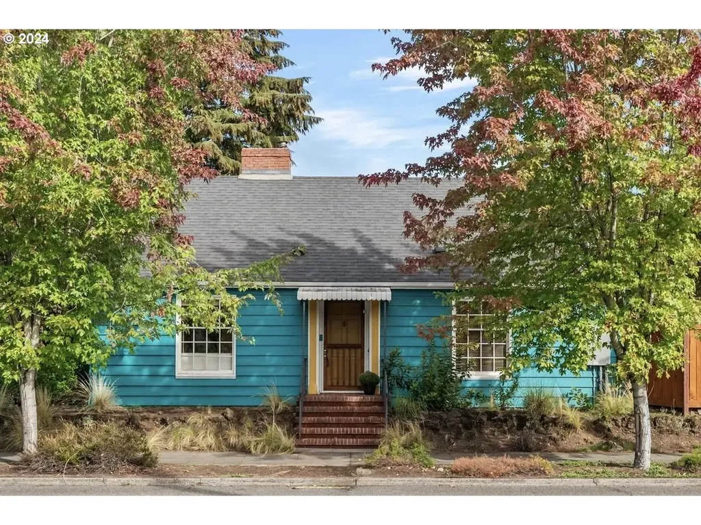4909 Ne Halsey Street Portland OR 97213