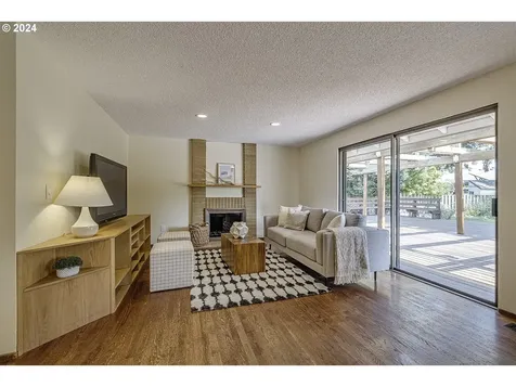 3160 NW Nyssa Court Beaverton OR 97006
