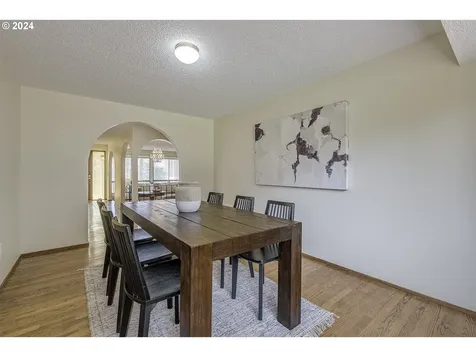3160 NW Nyssa Court Beaverton OR 97006
