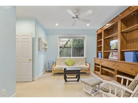 16855 Fernwood Drive Lake Oswego OR 97034
