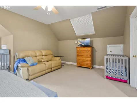 16855 Fernwood Drive Lake Oswego OR 97034