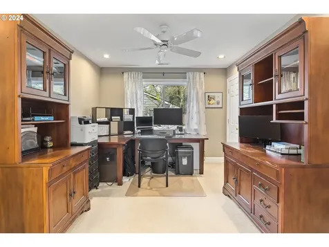 16855 Fernwood Drive Lake Oswego OR 97034