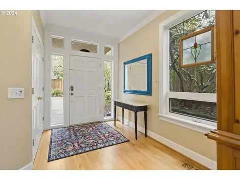 16855 Fernwood Drive Lake Oswego OR 97034