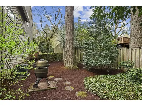 16855 Fernwood Drive Lake Oswego OR 97034