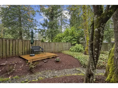 16855 Fernwood Drive Lake Oswego OR 97034
