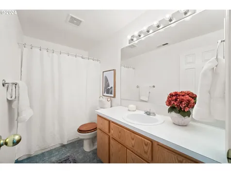 2415 NE 59th Street Vancouver WA 98663