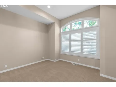 15216 NW Troon Drive Portland OR 97229
