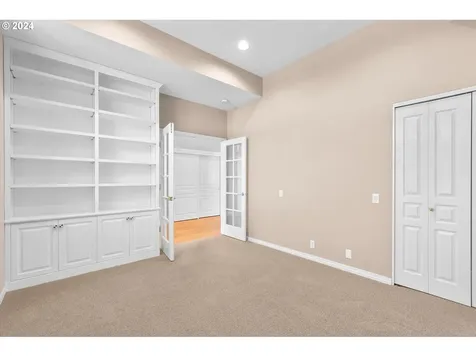 15216 NW Troon Drive Portland OR 97229
