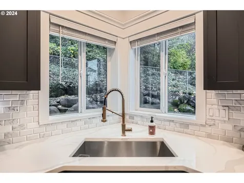 3731 Z Street Washougal WA 98671