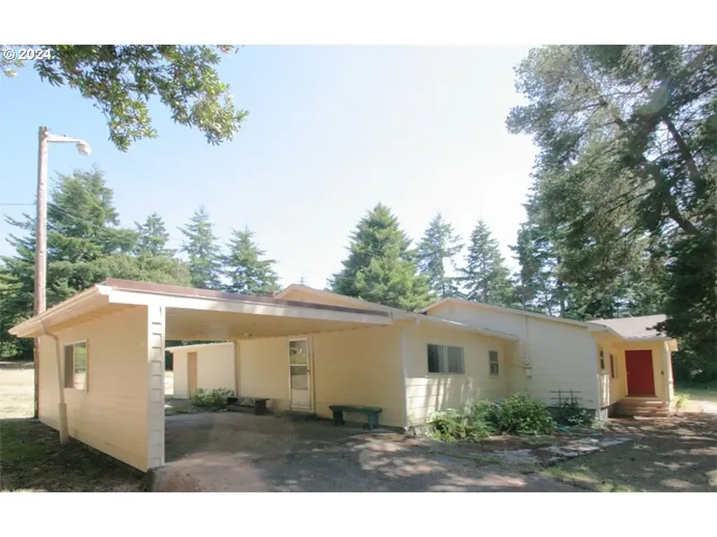 47601 Highway 101 Bandon OR 97411