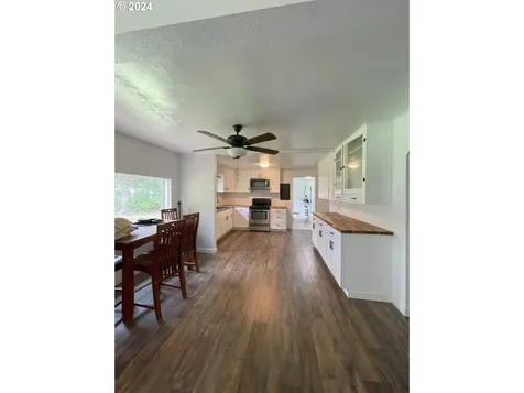 47601 Highway 101 Bandon OR 97411