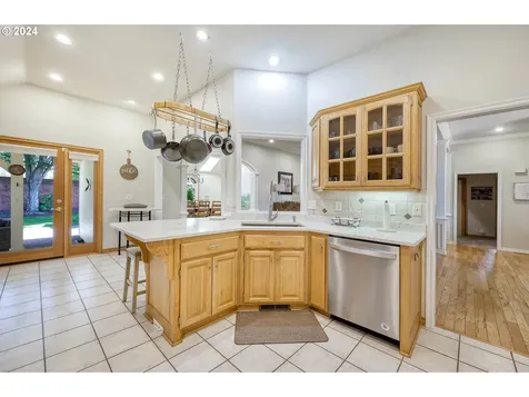 1368 Wimbledon Place Springfield OR 97477