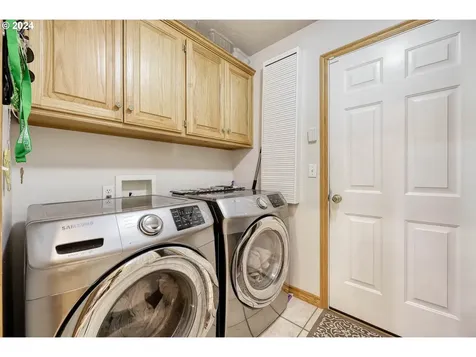 1368 Wimbledon Place Springfield OR 97477