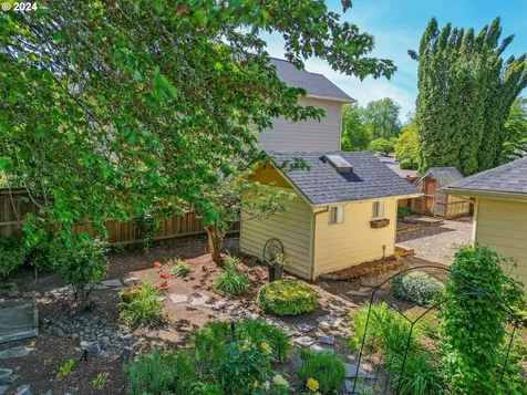 1368 Wimbledon Place Springfield OR 97477
