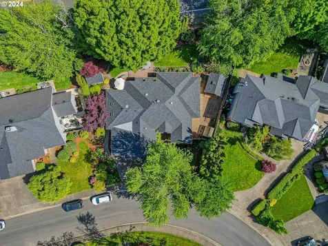 1368 Wimbledon Place Springfield OR 97477