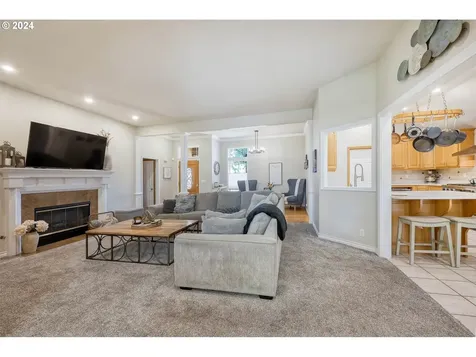 1368 Wimbledon Place Springfield OR 97477
