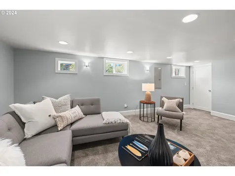 3707 Ne 17th Avenue Portland OR 97212