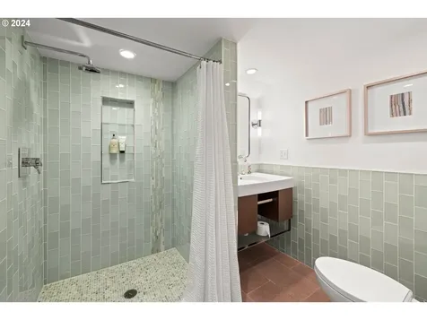 3707 Ne 17th Avenue Portland OR 97212