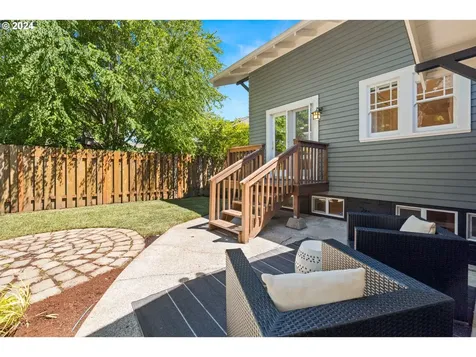 3707 Ne 17th Avenue Portland OR 97212