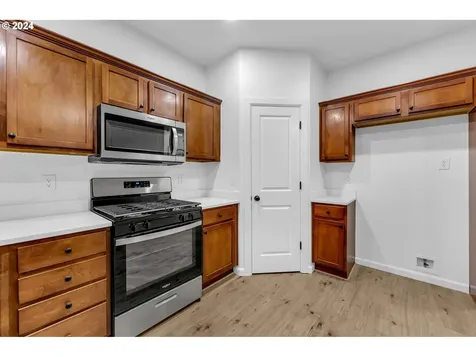 5805 NE 59th Avenue Vancouver WA 98661