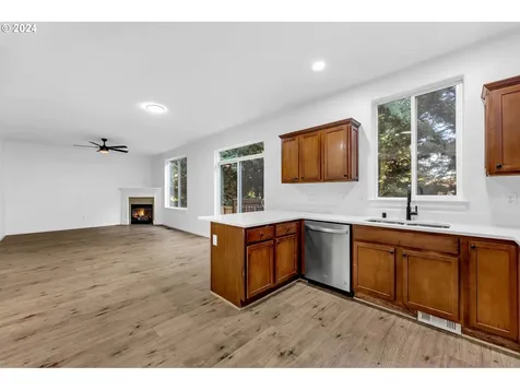 5805 NE 59th Avenue Vancouver WA 98661
