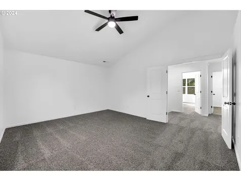 5805 NE 59th Avenue Vancouver WA 98661