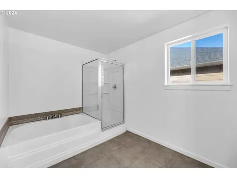 5805 NE 59th Avenue Vancouver WA 98661