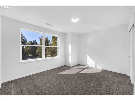 5805 NE 59th Avenue Vancouver WA 98661