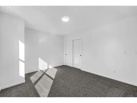 5805 NE 59th Avenue Vancouver WA 98661
