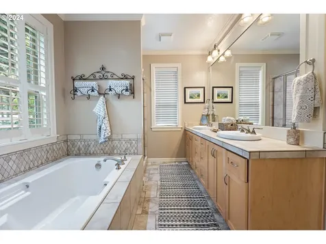 2478 Tipperary Court West Linn OR 97068