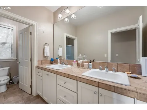 2478 Tipperary Court West Linn OR 97068