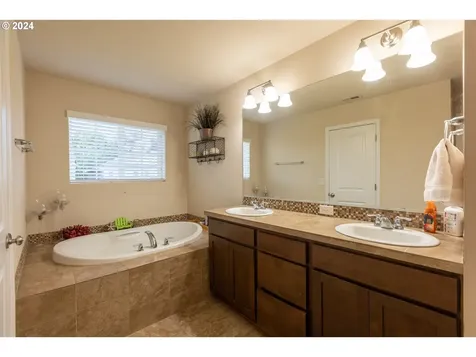 15916 SE Swift Court Clackamas OR 97015