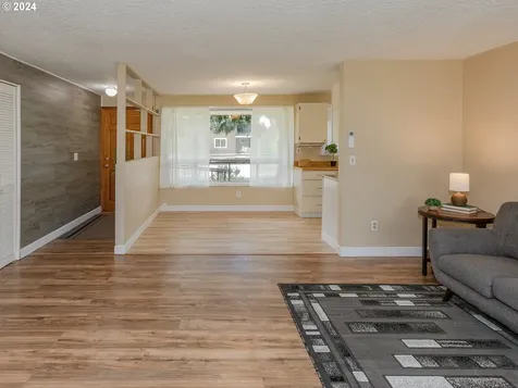 7912 Ne Burton Road Vancouver WA 98662