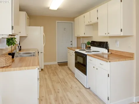 7912 Ne Burton Road Vancouver WA 98662