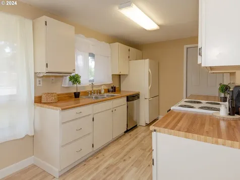 7912 Ne Burton Road Vancouver WA 98662