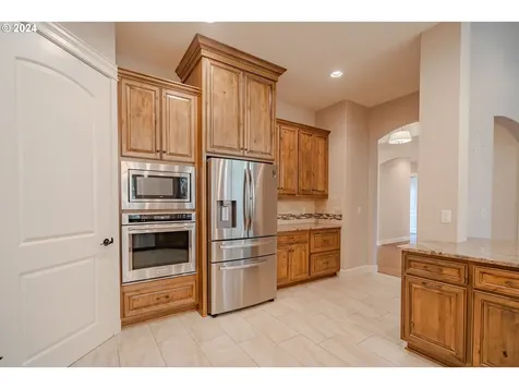 17200 NE 22nd Avenue Ridgefield WA 98642