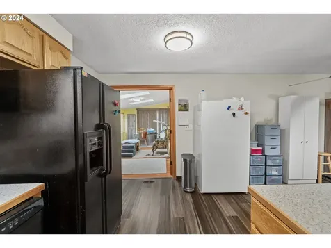 11854 Se Washington Street Portland OR 97216
