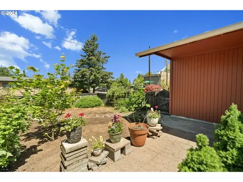 11854 Se Washington Street Portland OR 97216