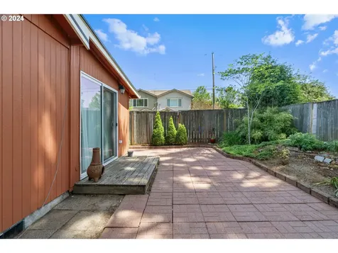 11854 Se Washington Street Portland OR 97216