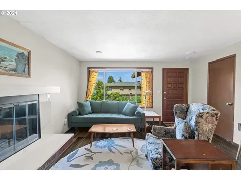 11854 Se Washington Street Portland OR 97216