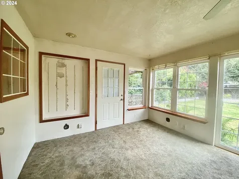33671 Se Maple Street Scappoose OR 97056