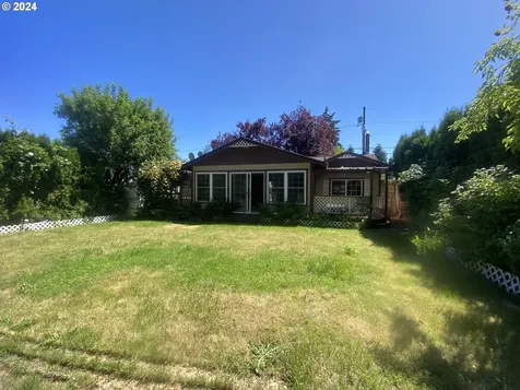 33671 Se Maple Street Scappoose OR 97056